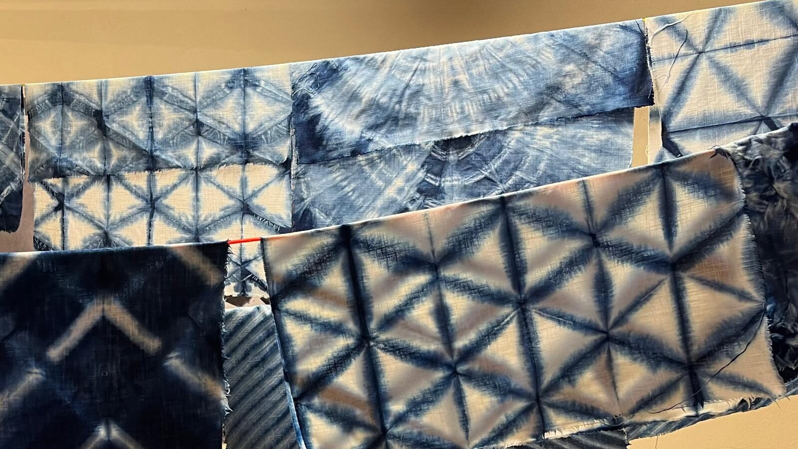 Blaufärben und Shibori – kreative Entschleunigung